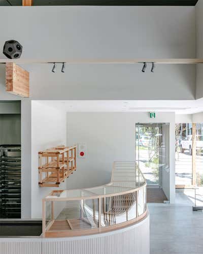  Minimalist Entry and Hall. TAKE BAKERY  AND  CAFE by HIROYUKI TANAKA ARCHITECTS.