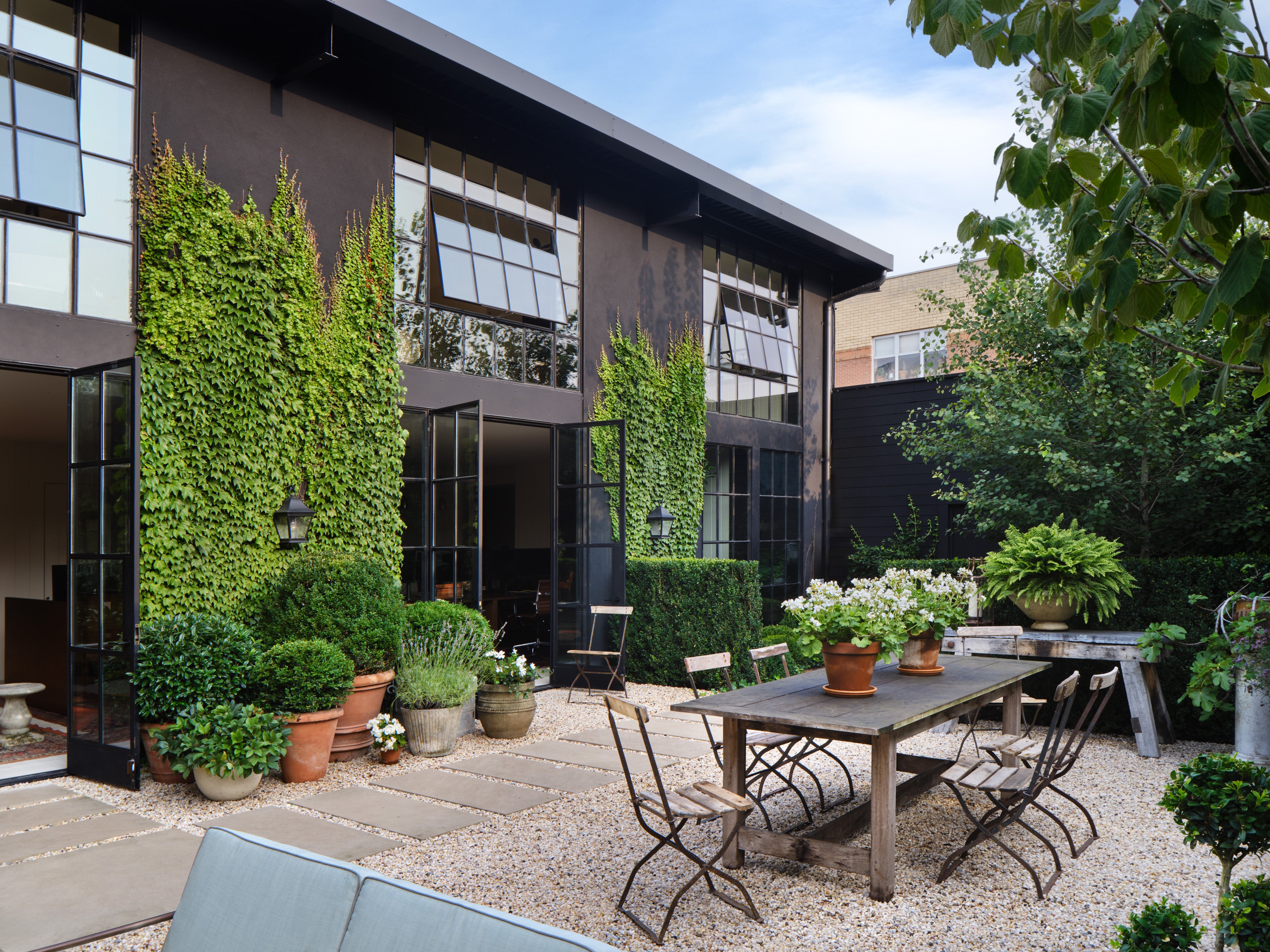 Art Deco Patio and Deck