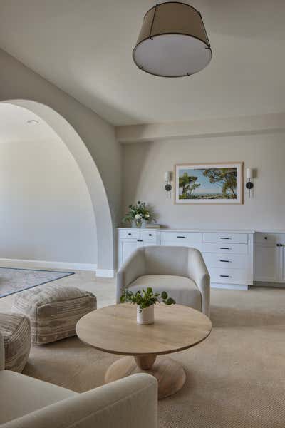  Coastal Family Home Bedroom. Encinitas by Hyphen & Co..