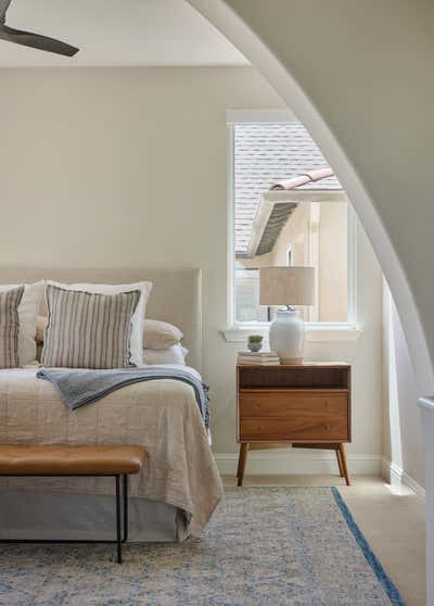  Modern Coastal Bedroom. Encinitas by Hyphen & Co..