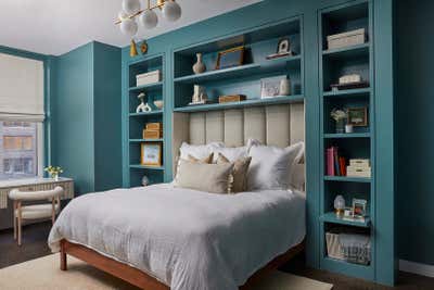  French Eclectic Bedroom. Flatiron Apartment by Hyphen & Co..