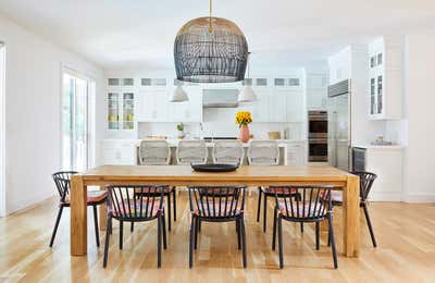  Beach Style Family Home Dining Room. East Hampton by Hyphen & Co..