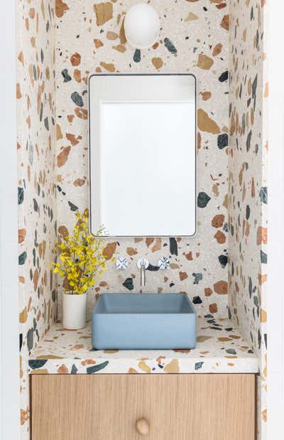  Modern Bathroom. Bunk House by Chango & Co..