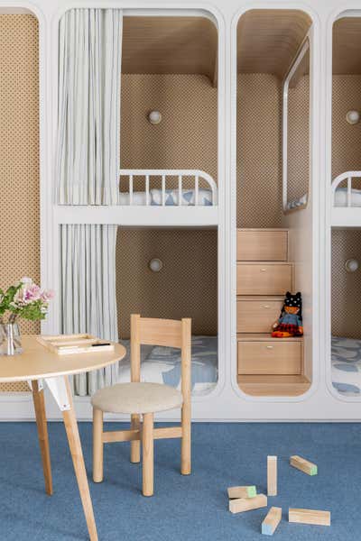  Coastal Modern Children's Room. Bunk House by Chango & Co..