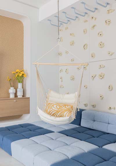  Beach House Children's Room. Bunk House by Chango & Co..