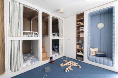  Coastal Children's Room. Bunk House by Chango & Co..