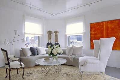 Contemporary Living Room. Gallery-Inspired Contemporary in Candela Building on the Park by Vicente Wolf Associates, Inc..
