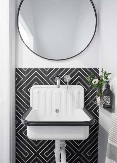  Contemporary Family Home Bathroom. Dayton Street by Kristen Ekeland | Studio Gild.