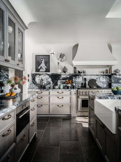  Contemporary Transitional Kitchen. Miracle Mile by Jeff Andrews - Design.