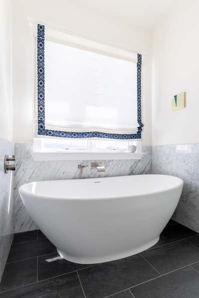  Coastal Modern Family Home Bathroom. Carefree Coastal by Sarah Barnard Design.
