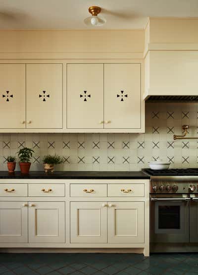  Cottage Mediterranean Family Home Kitchen. Windsor Square by Sherwood-Kypreos.