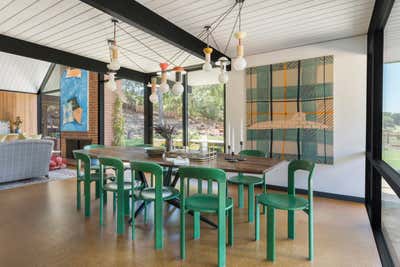  Contemporary Mid-Century Modern Family Home Dining Room. Palo Alto Eichler  by Atelier Davis.