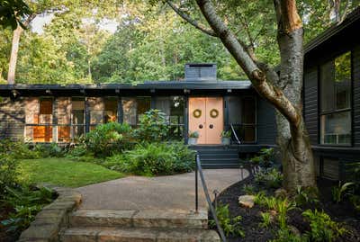  Mid-Century Modern Family Home Exterior. Atlanta Mid Mod  by Atelier Davis.