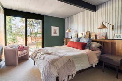  Contemporary Family Home Bedroom. Palo Alto Eichler  by Atelier Davis.