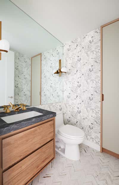  Minimalist Apartment Bathroom. Upper East Side Condo by Soho House - North America.