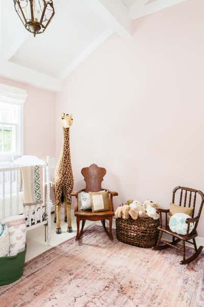  Traditional Family Home Children's Room. East Hampton Cottage by Hyphen & Co..