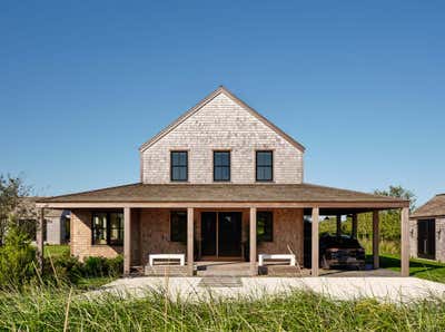  Modern Transitional Beach House Exterior. Sconset Escape by Workshop APD.
