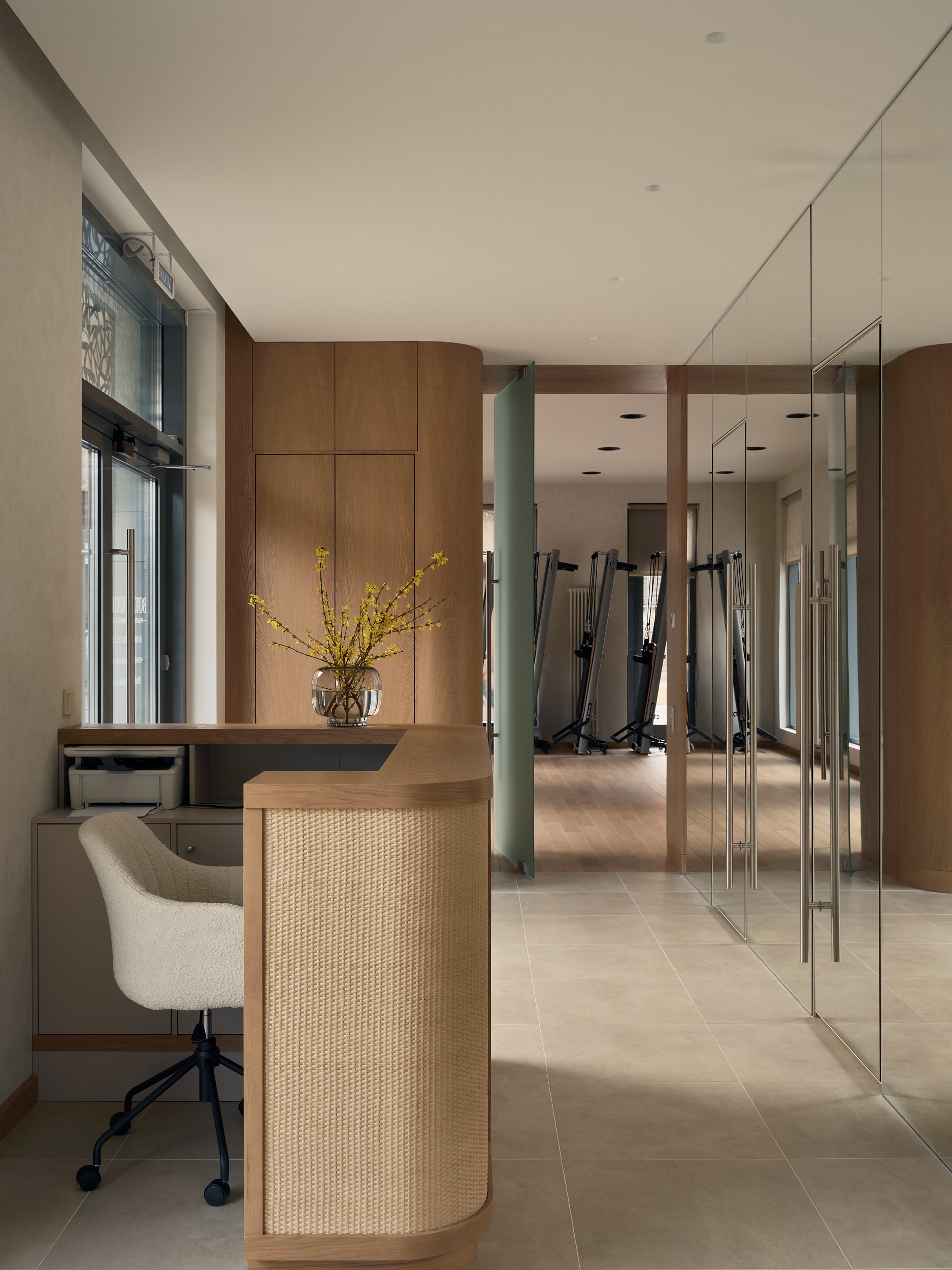 Minimalist Lobby and Reception