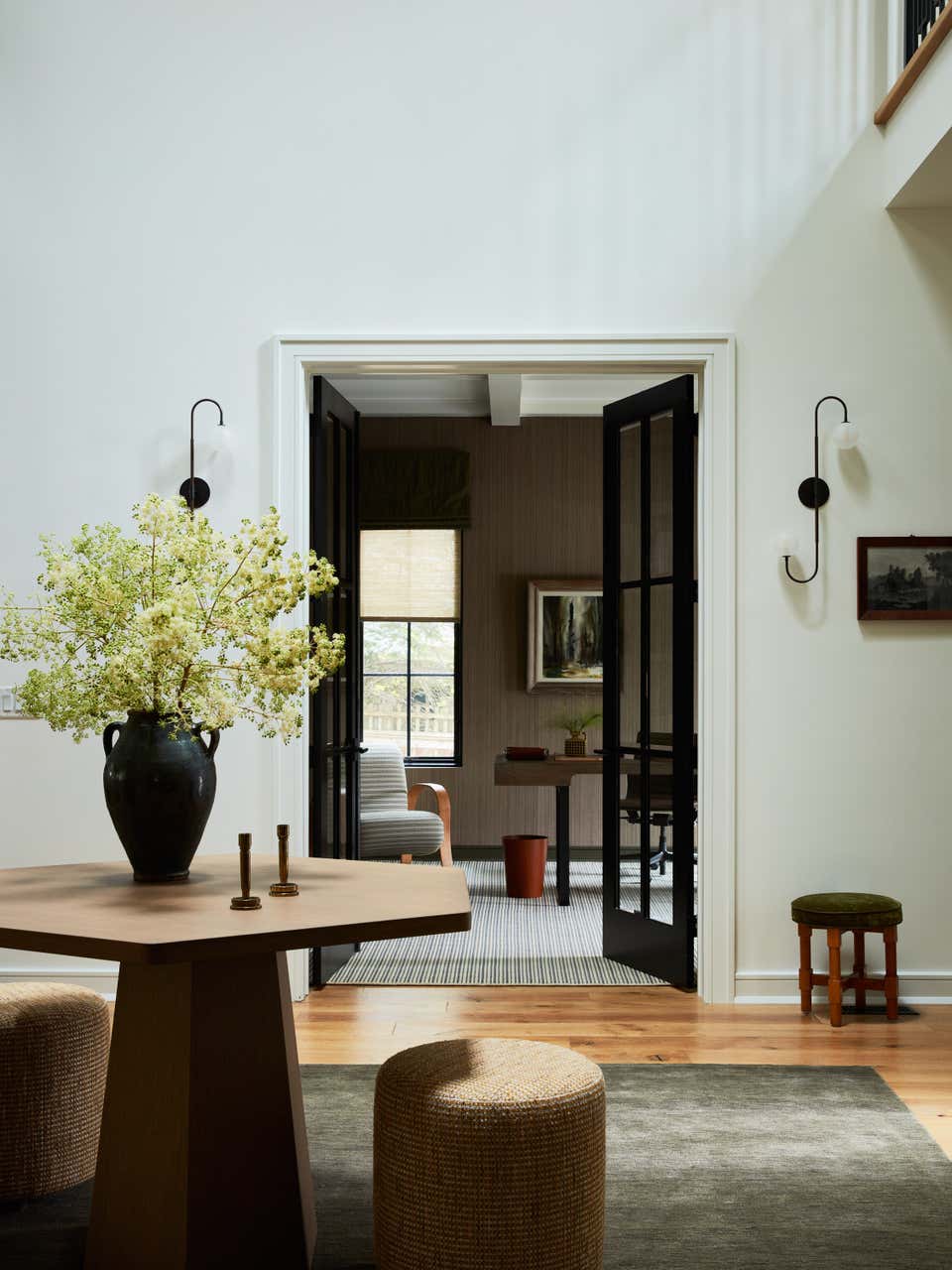 Modern Entry and Hall Design Ideas - 2,526 Pictures | 1stDibs