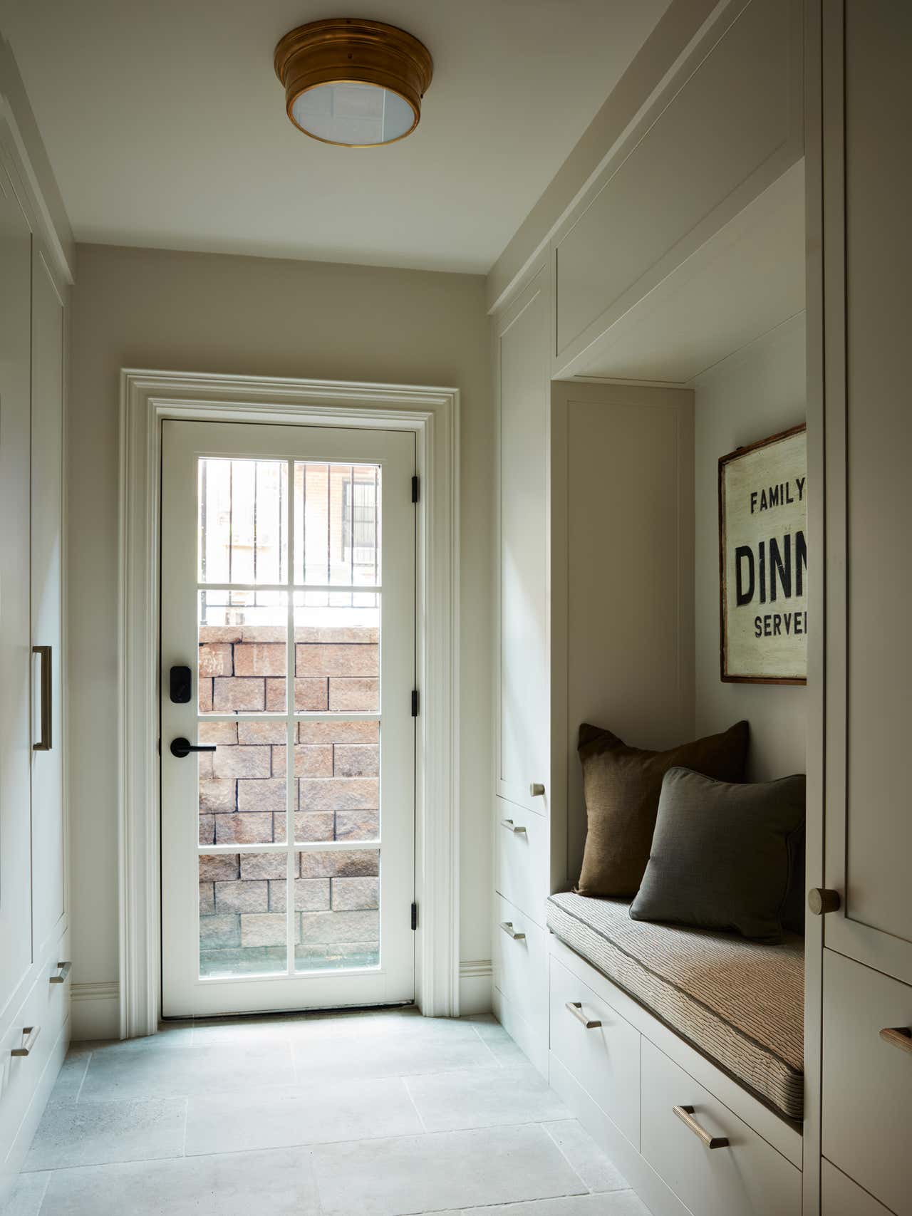 Contemporary Entry and Hall Design Ideas - 3,007 Pictures | 1stDibs