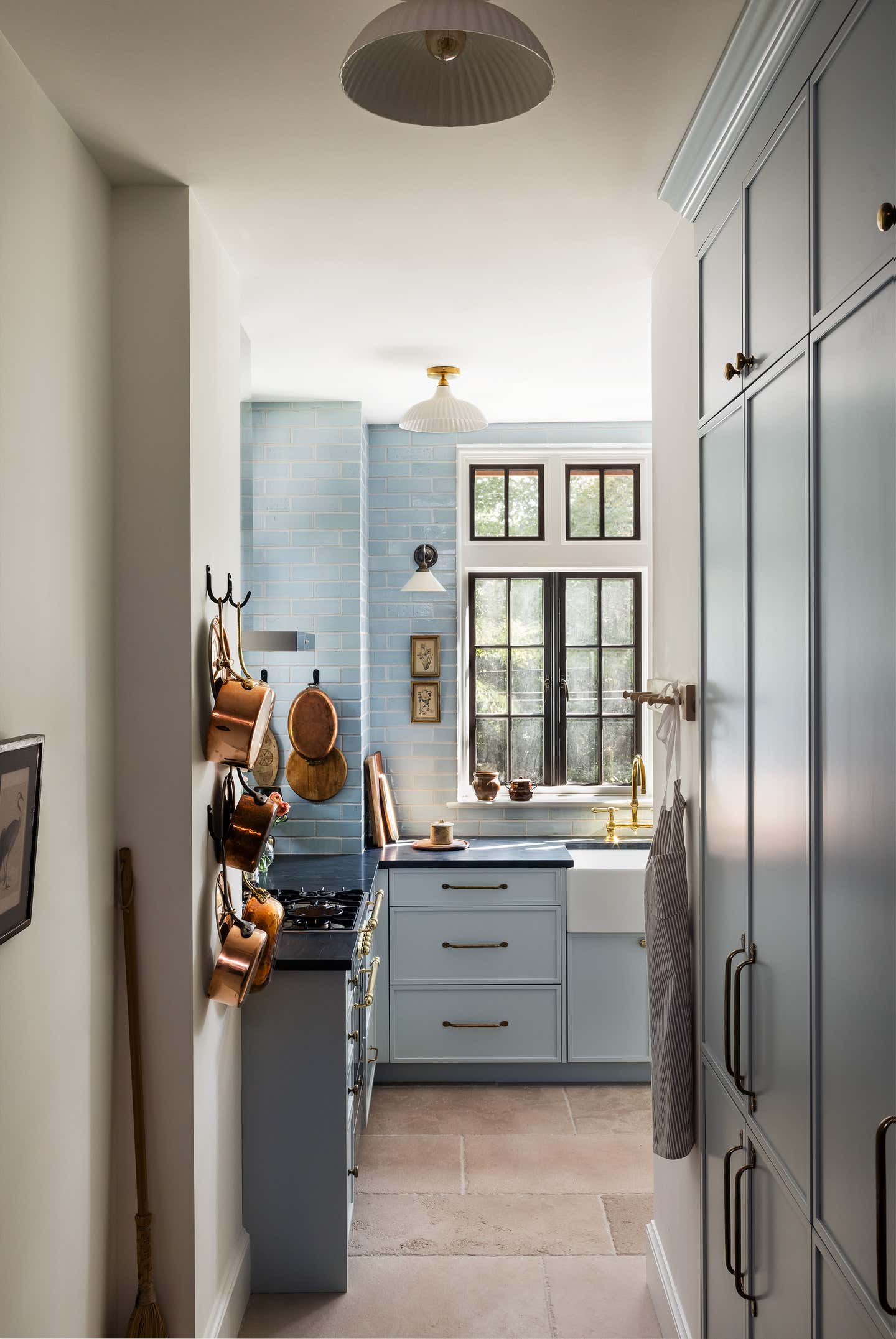 British Colonial Kitchen Design Ideas - 92 Pictures | 1stDibs