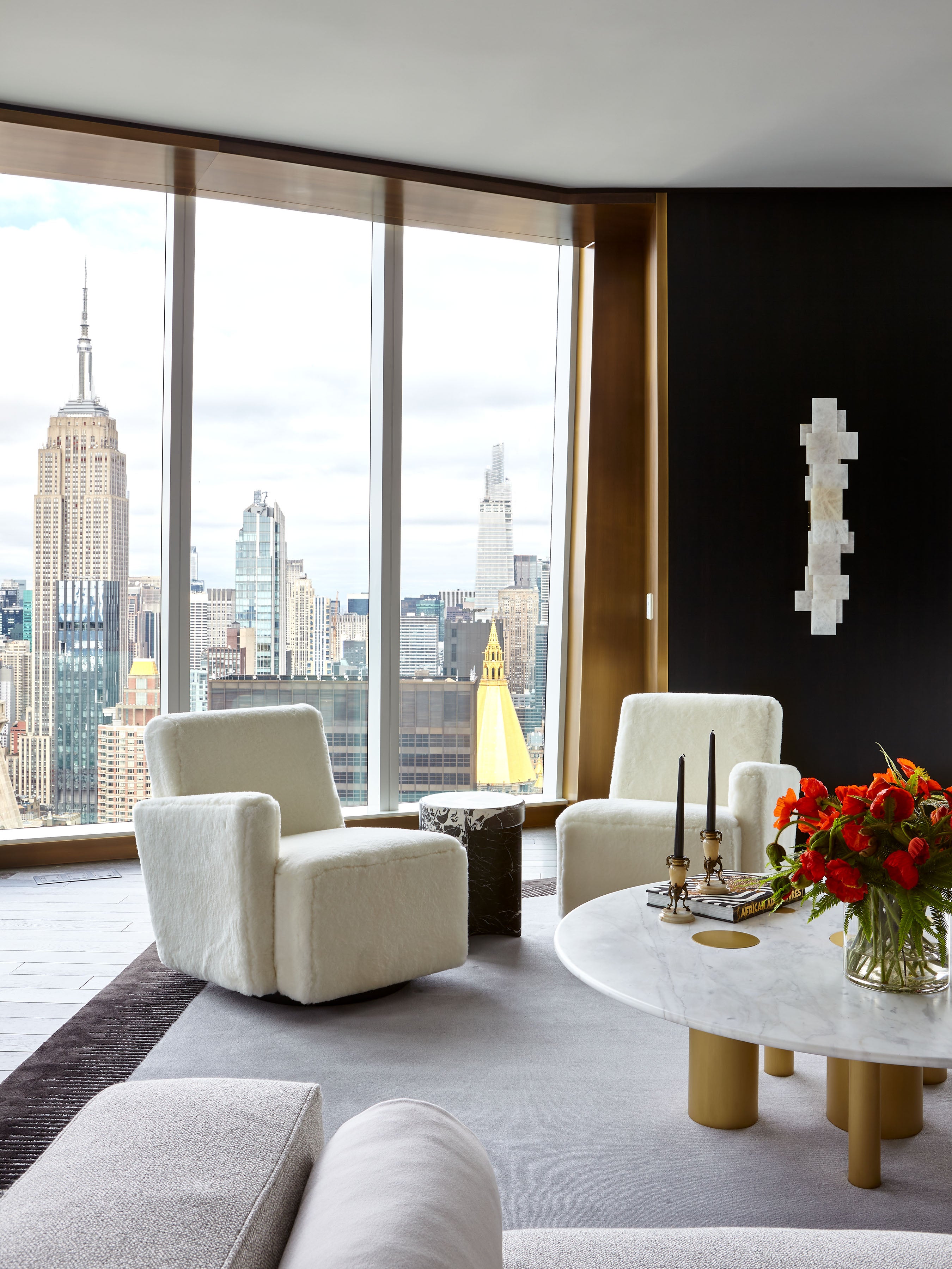 Modern Lobby and Reception