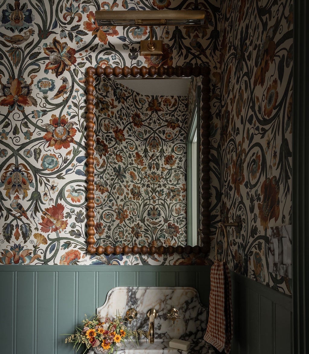 Country Entry and Hall