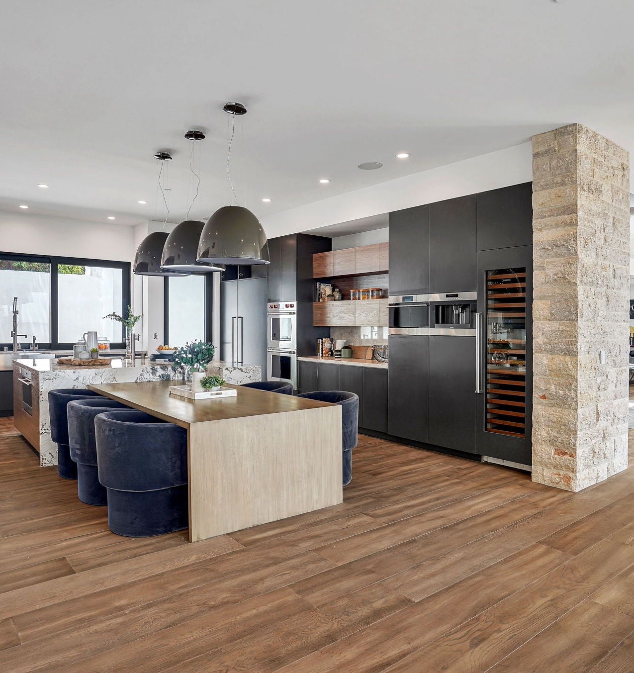Contemporary Kitchen
