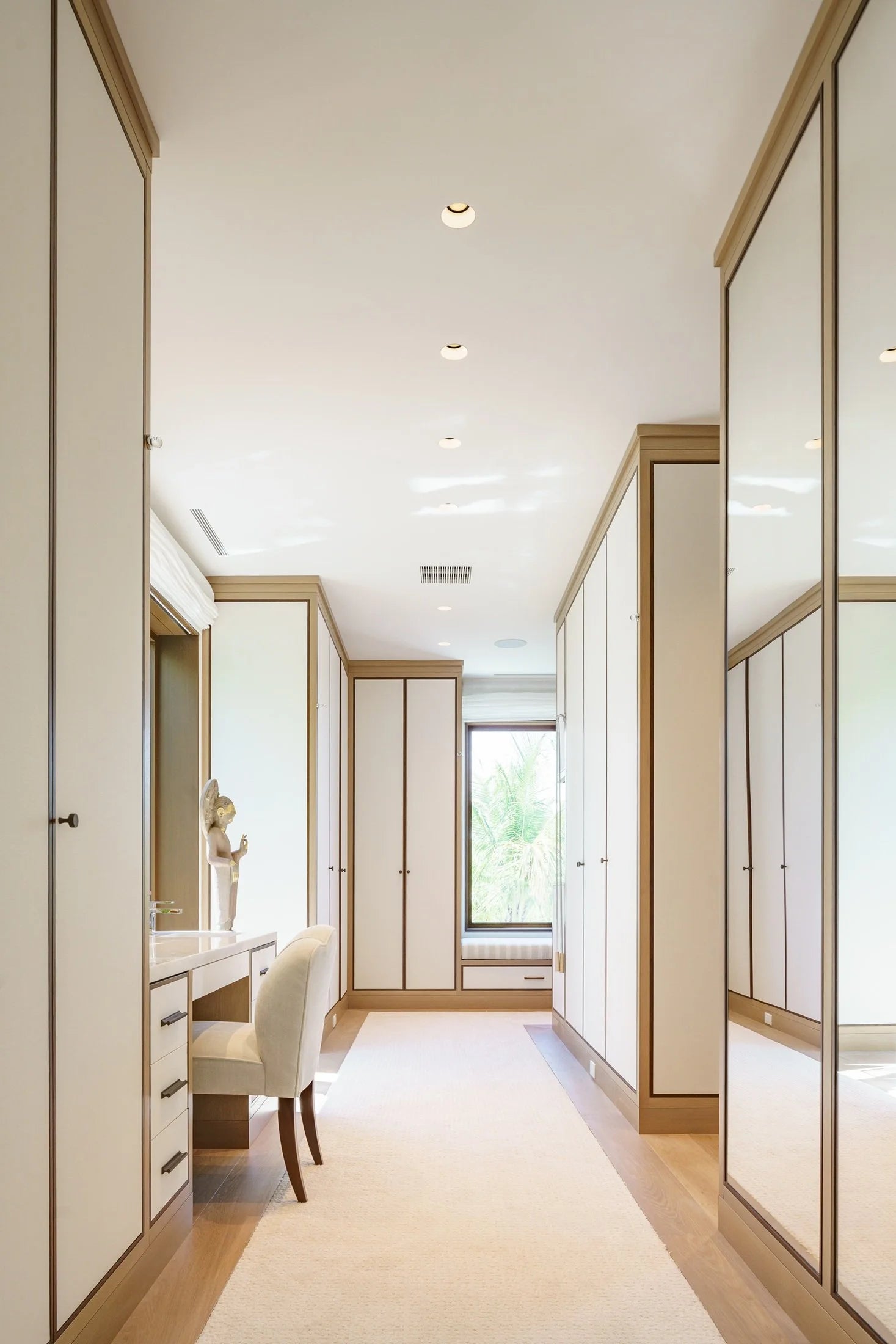 Contemporary Bedroom