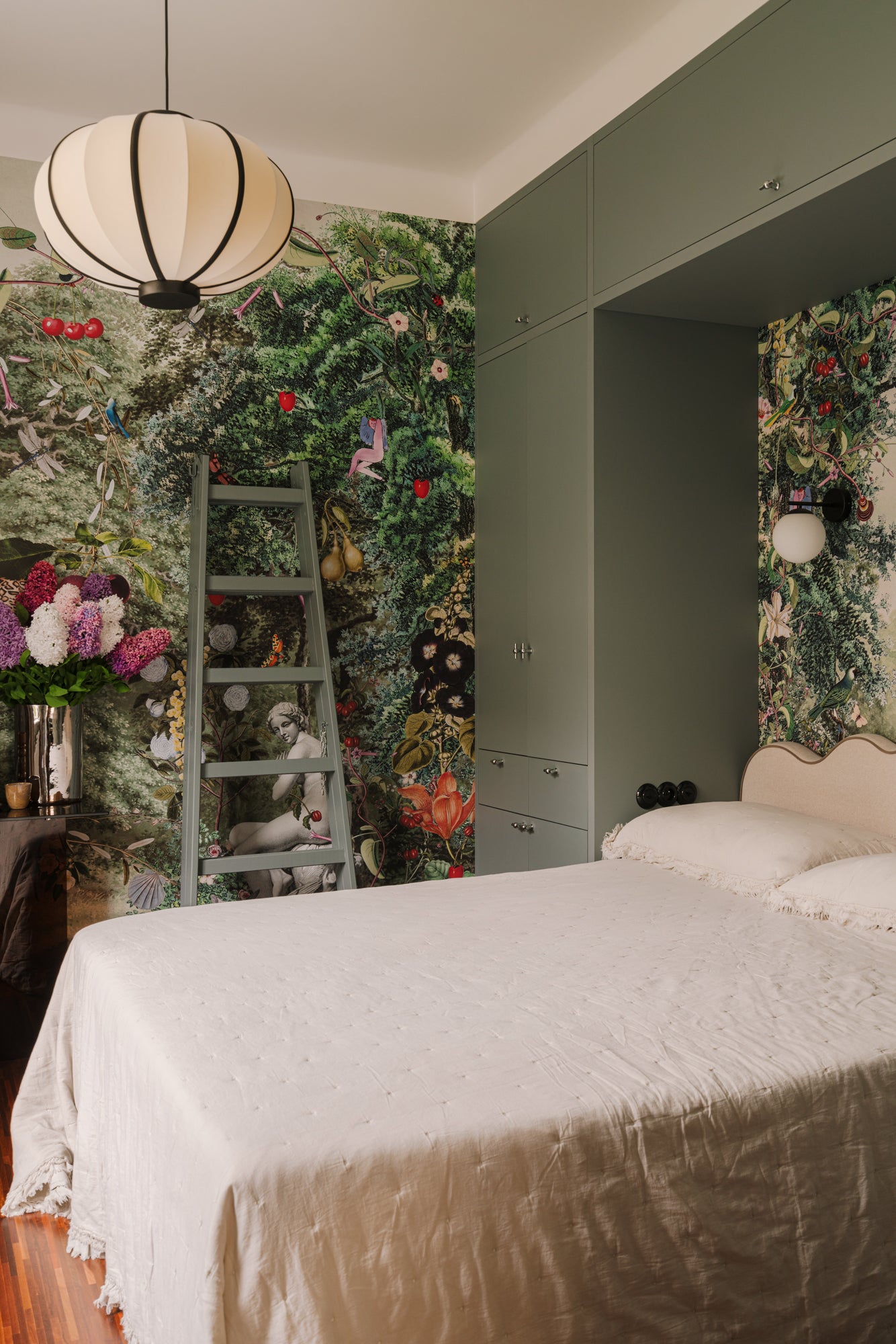 Mid-Century Modern Bedroom