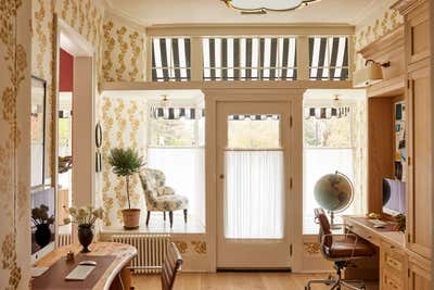 Office Office and Study. Design Studio by Liz Caan & Co..
