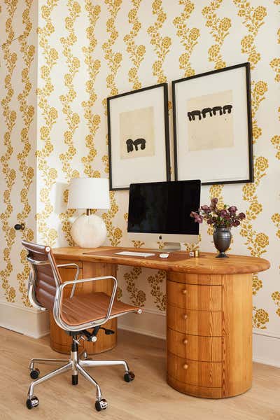 Office Office and Study. Design Studio by Liz Caan & Co..