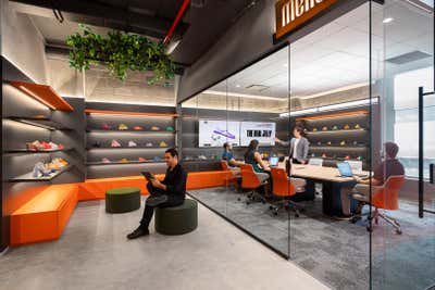 Office Workspace. Grendene Global Brands Headquarters by Nar Design Studio.