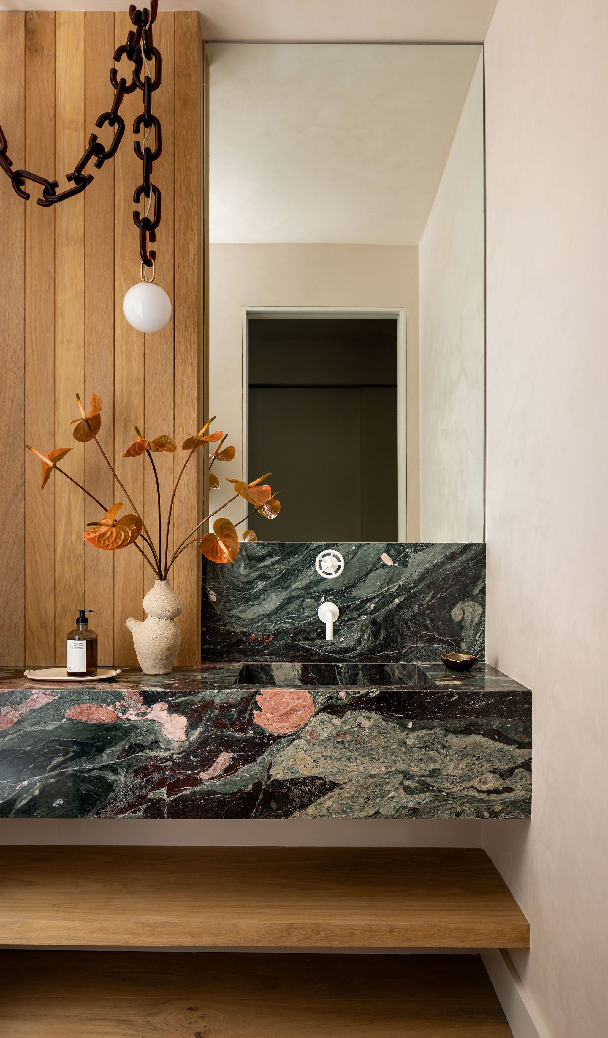 Modern Bathroom