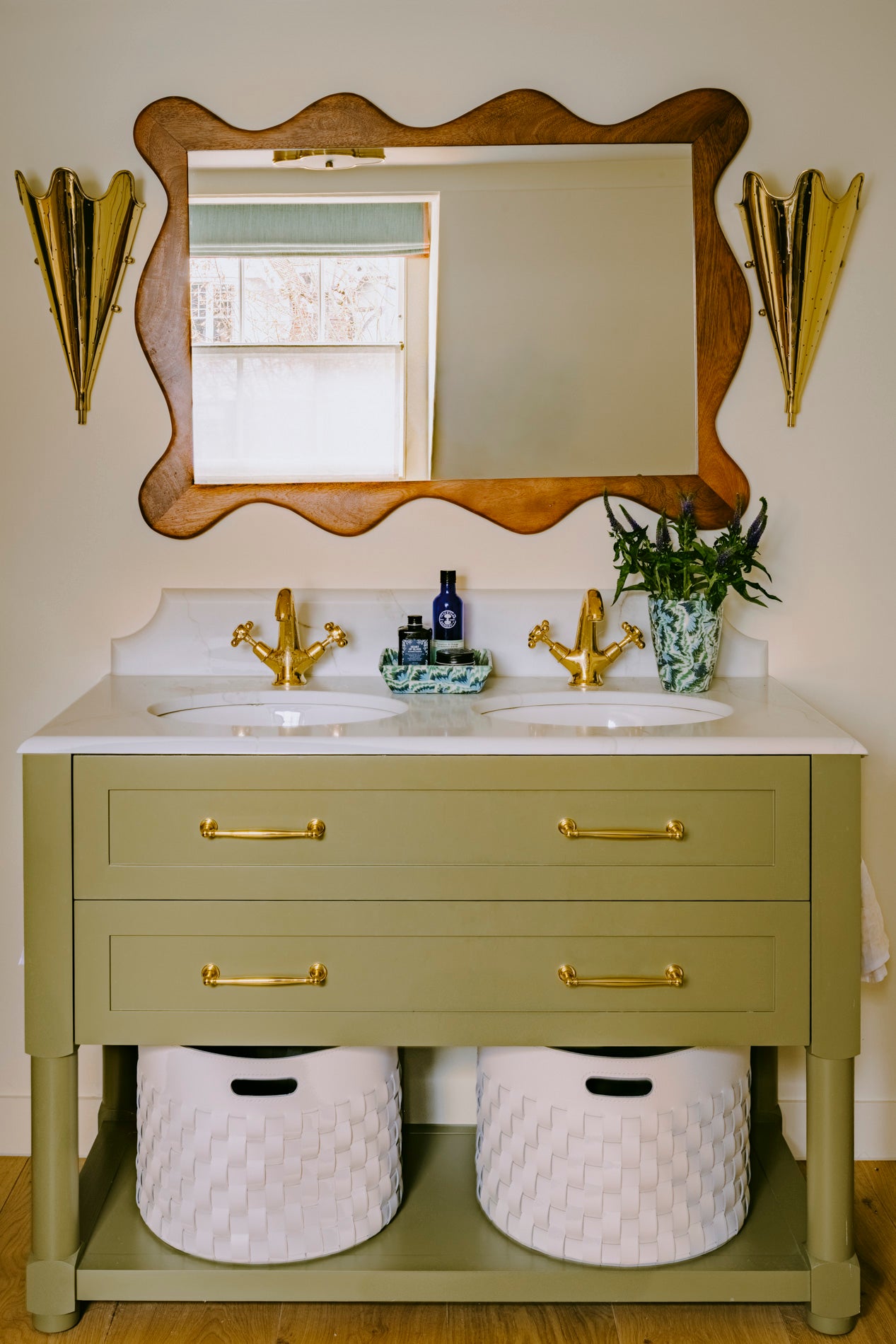 Contemporary Bathroom