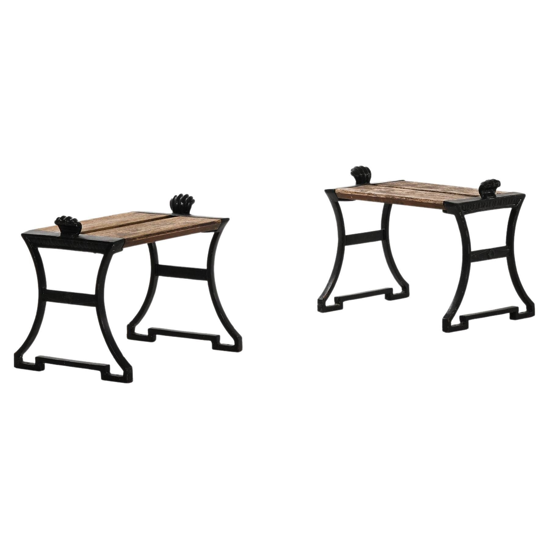 "Trädgårdsmöbel Nr 2" Hocker aus Gusseisen und lackiertem Holz von Folke Bensow, 1920 im Angebot