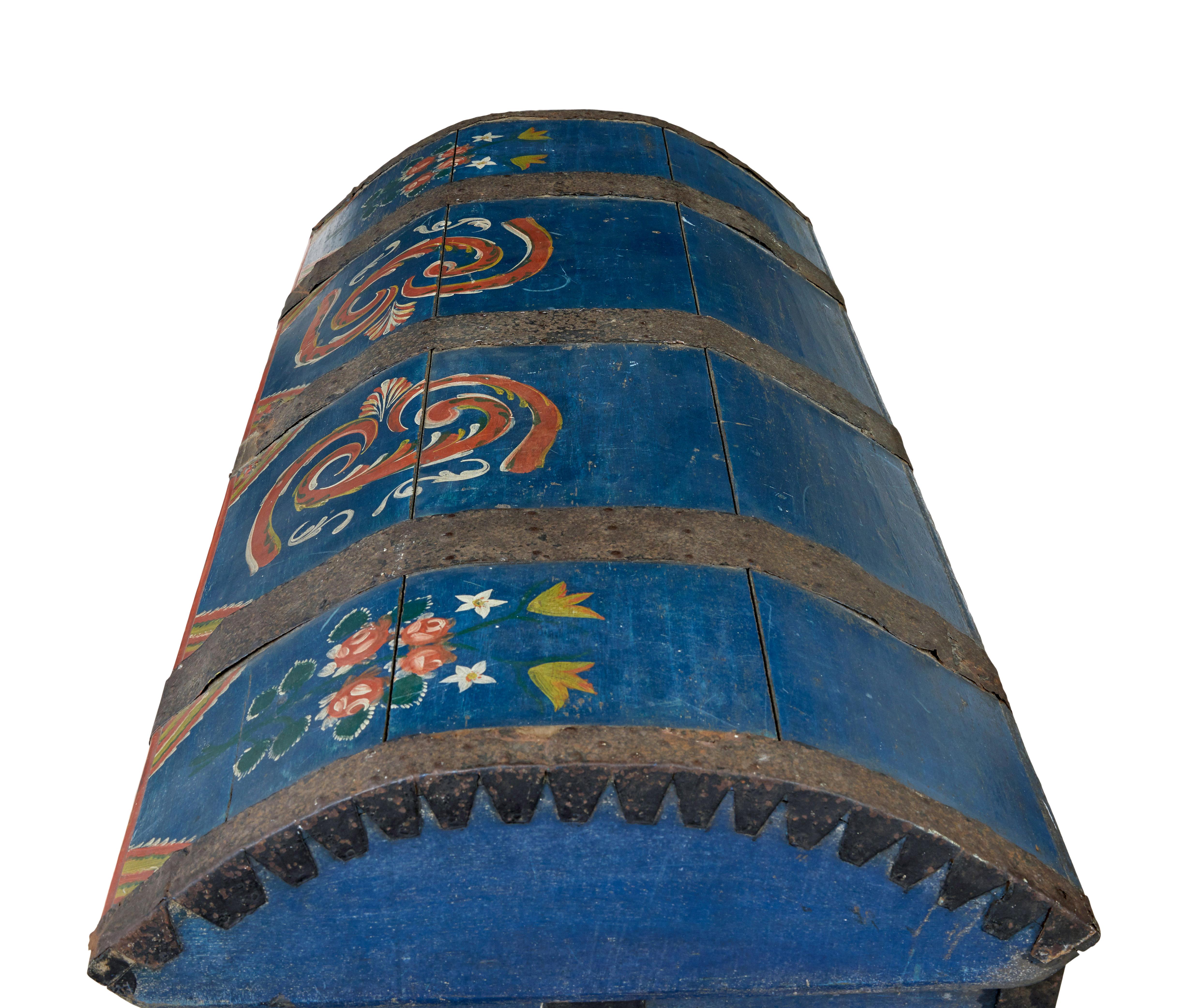 Traditional 19th century painted Swedish dome top trunk For Sale 1