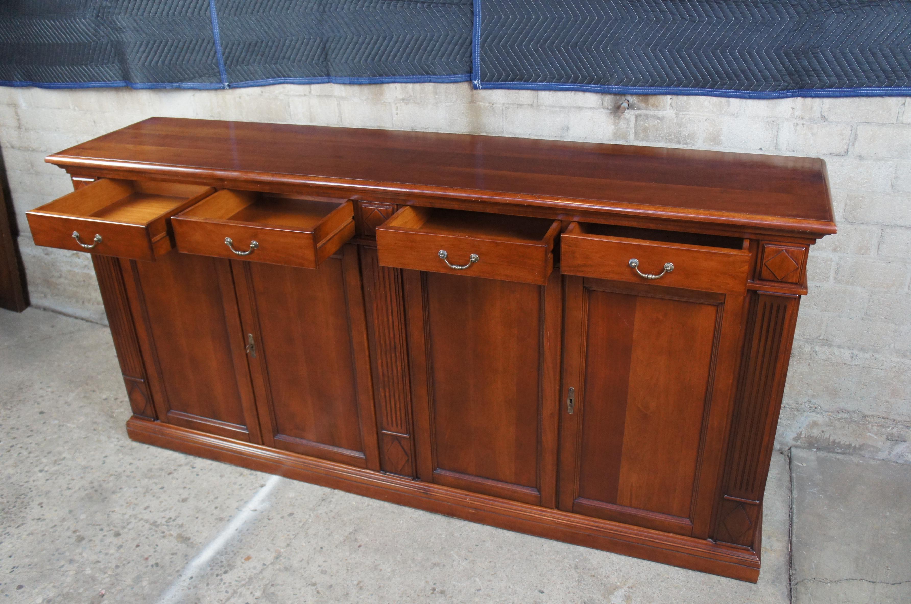 20th Century Traditional 4-Door Italian Cherry Console Cabinet Sideboard Buffet Credenza