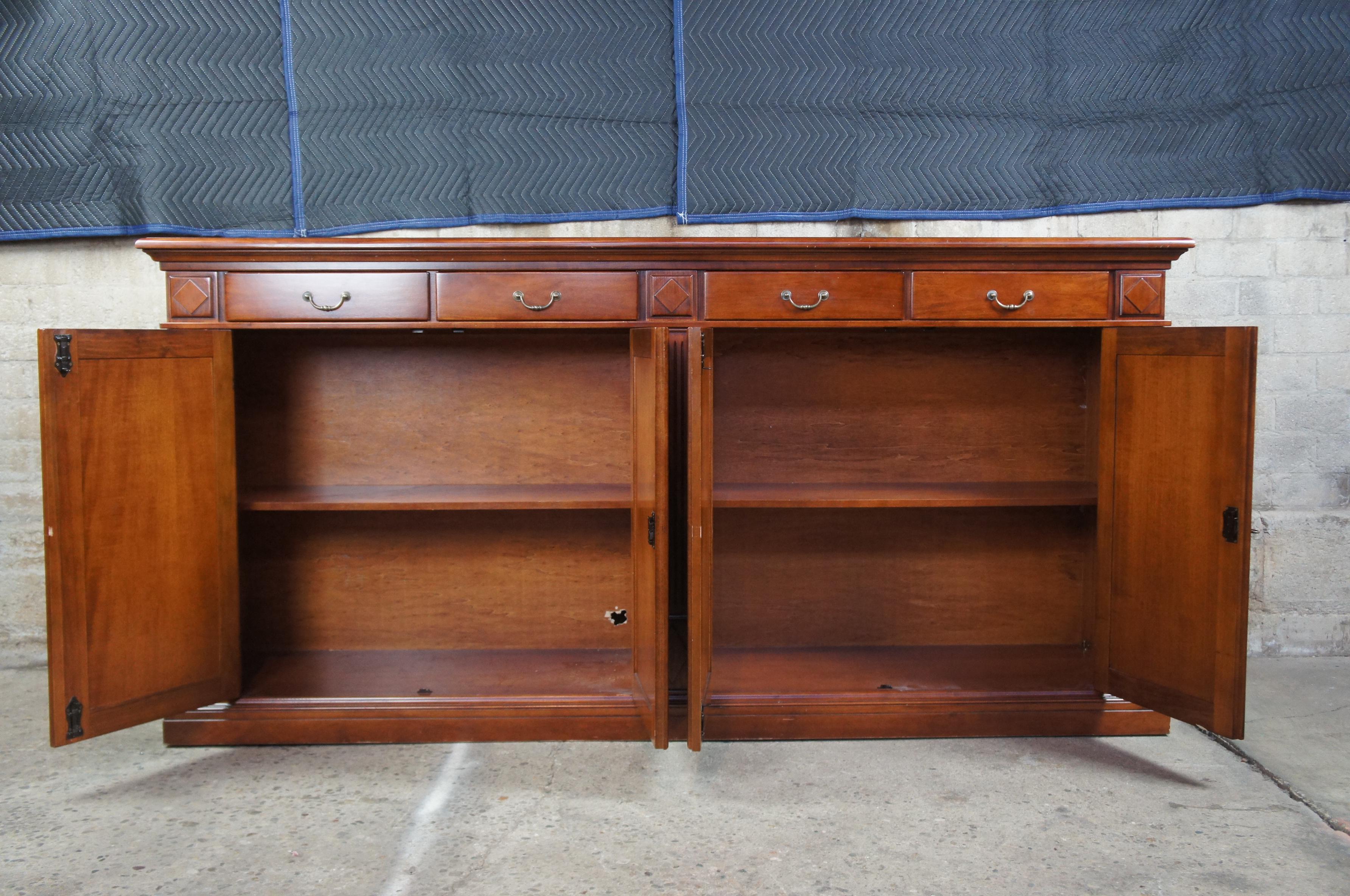 Traditional 4-Door Italian Cherry Console Cabinet Sideboard Buffet Credenza 1