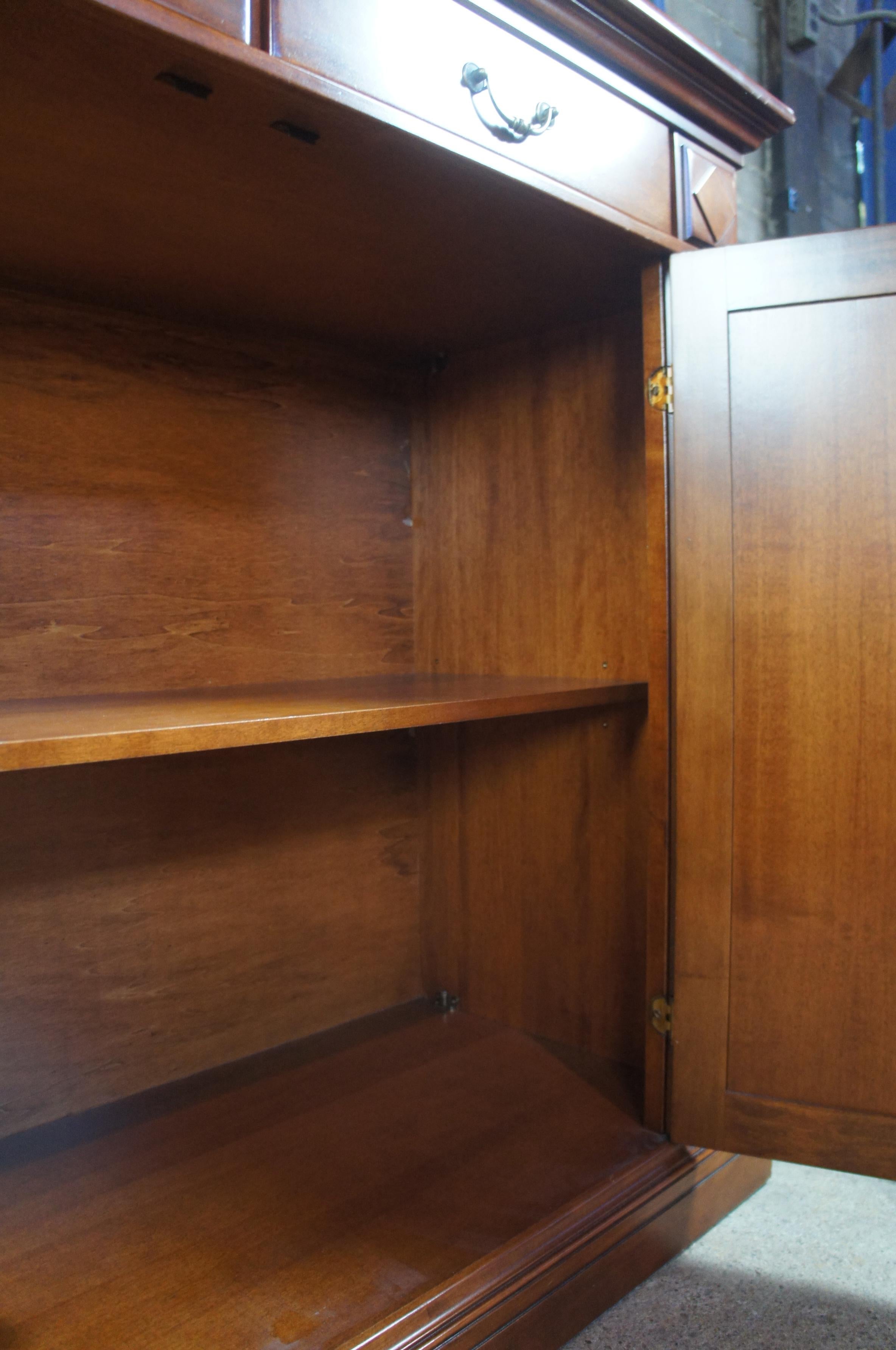 Traditional 4-Door Italian Cherry Console Cabinet Sideboard Buffet Credenza 2