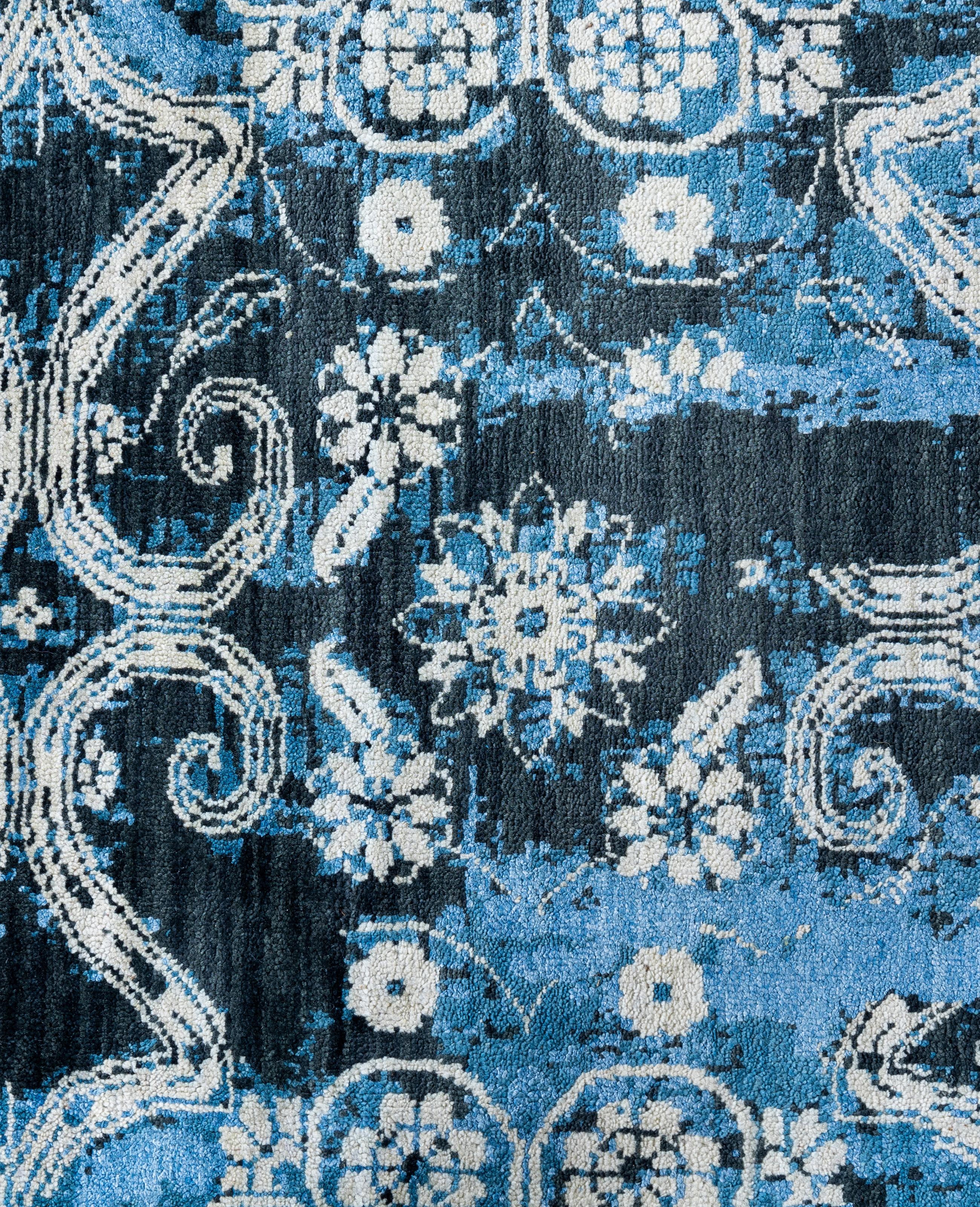 Alfombra Tradicional Abstracta de Seda y Lana Anudada a Mano Azul 8' 3