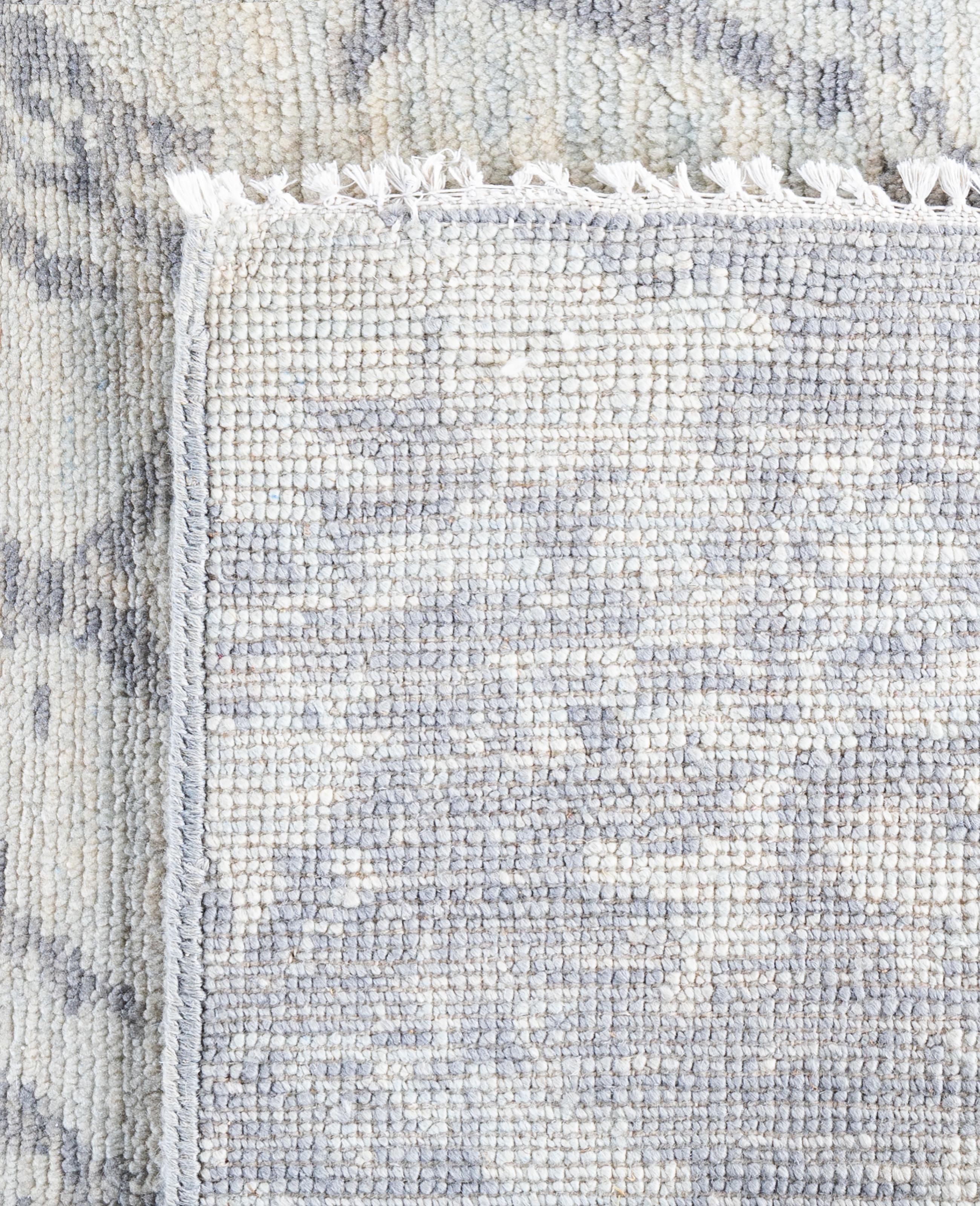 Traditional Abstract Wool Hand Knotted Gray Area Rug 8' 1