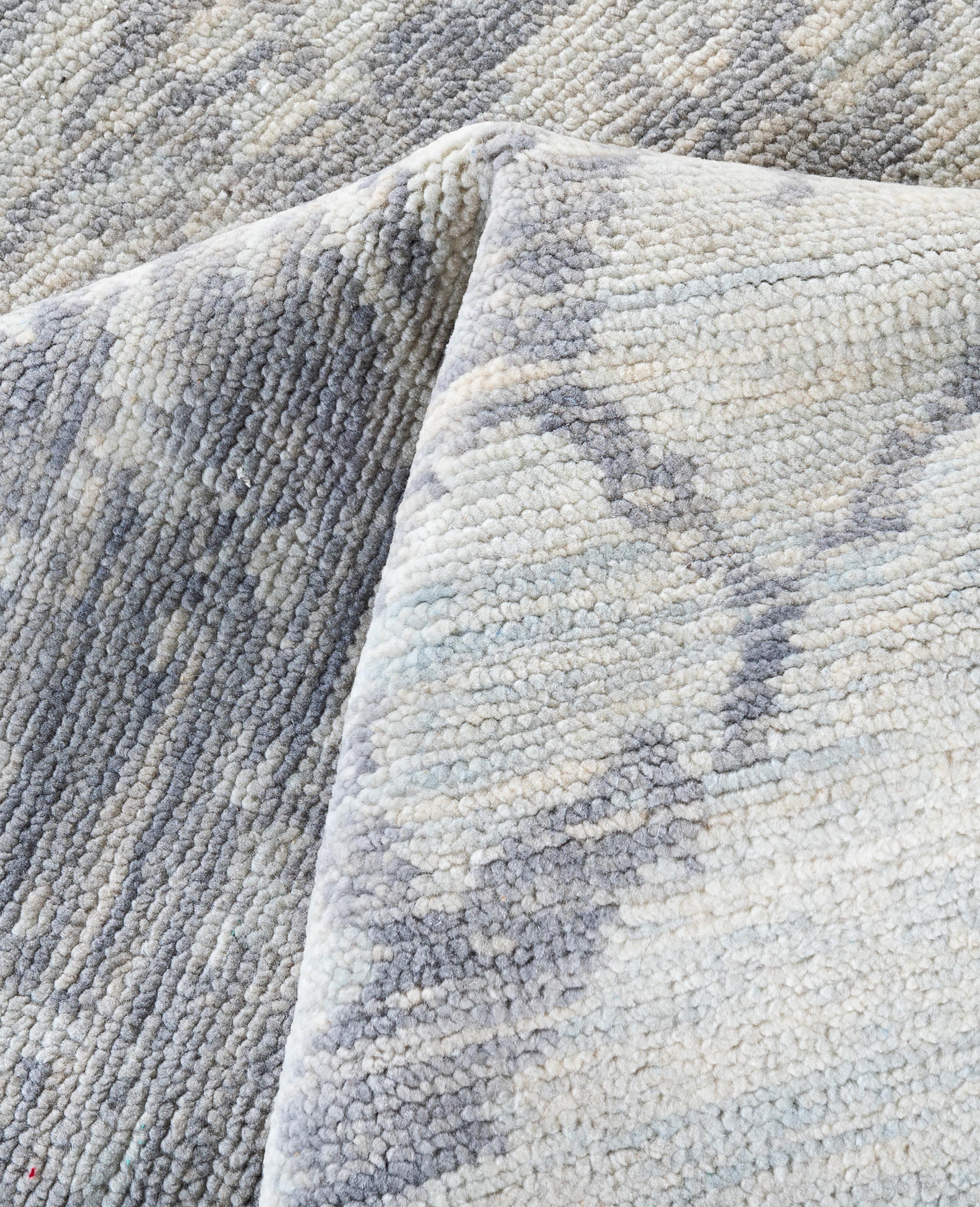Traditional Abstract Wool Hand Knotted Gray Area Rug 8' 1