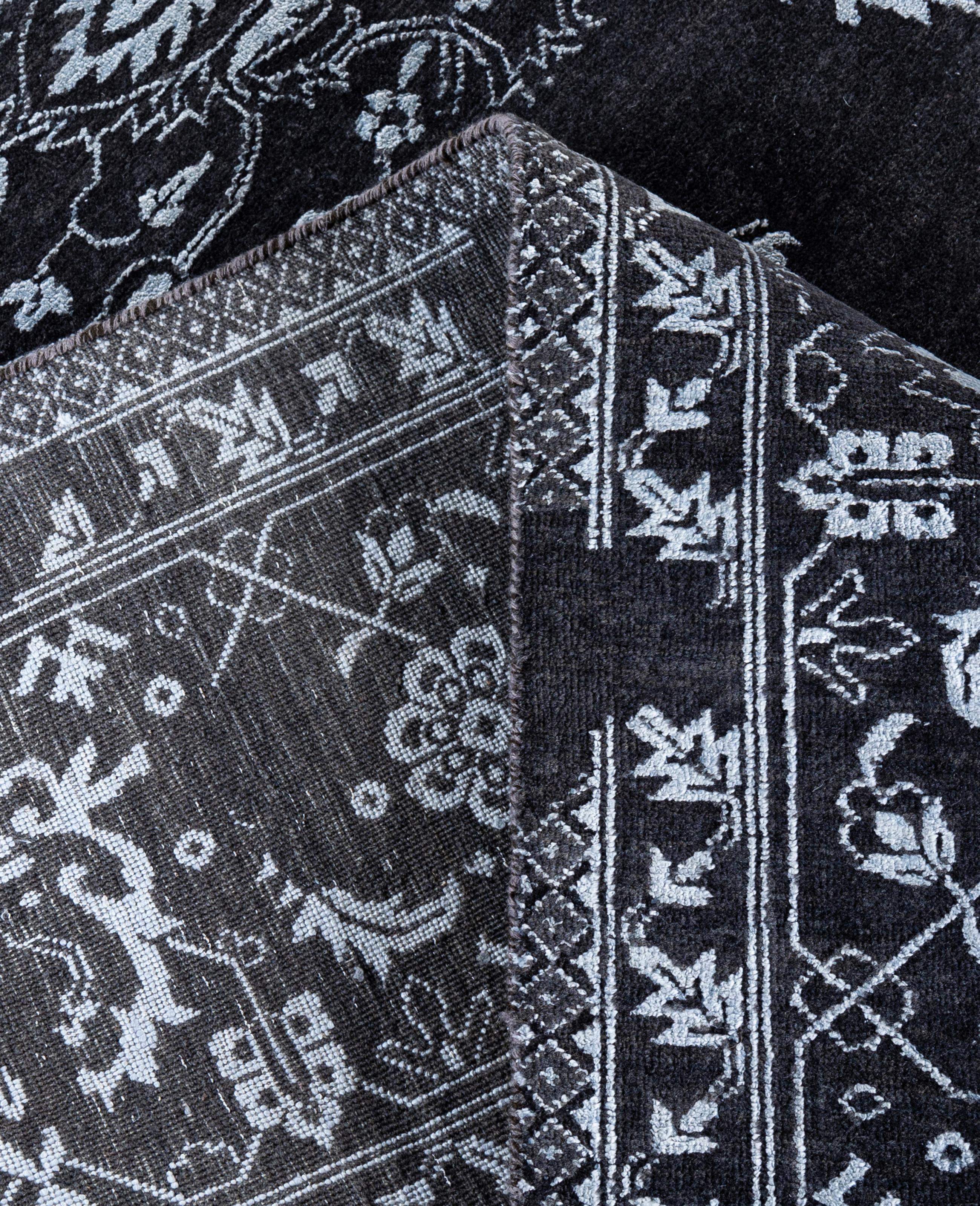 XXI secolo e contemporaneo Traditional Abstract Wool, Silk Hand Knotted Black Area Rugs 9' 0