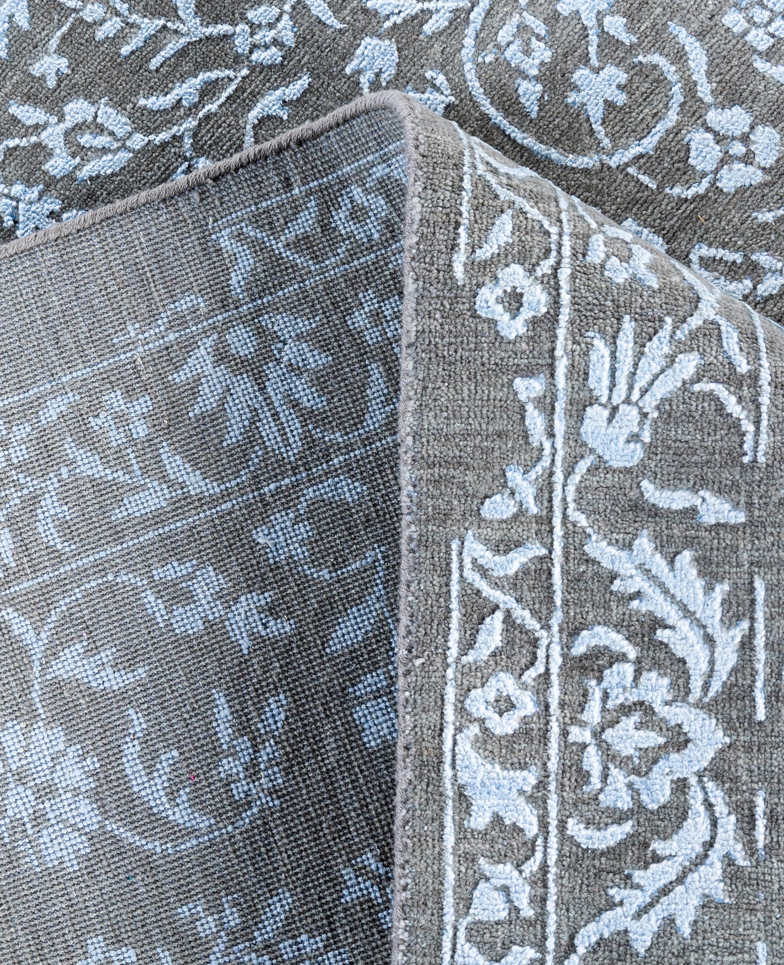 XXI secolo e contemporaneo Traditional Abstract Wool, Silk Hand Knoted Gray Area Rugs 8' 1