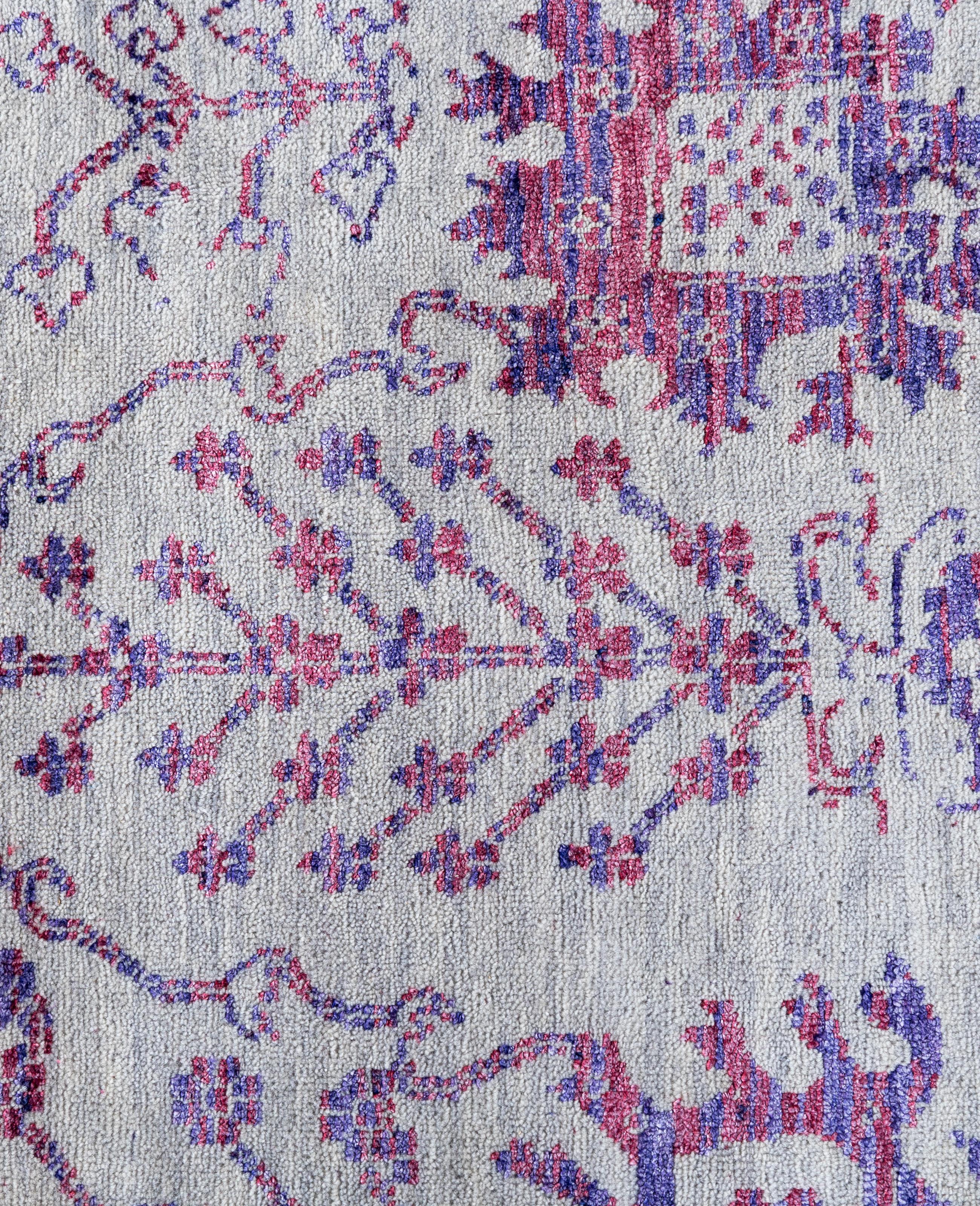 Indien Tapis traditionnel abstrait en laine et soie noué à la main gris de 8' 1