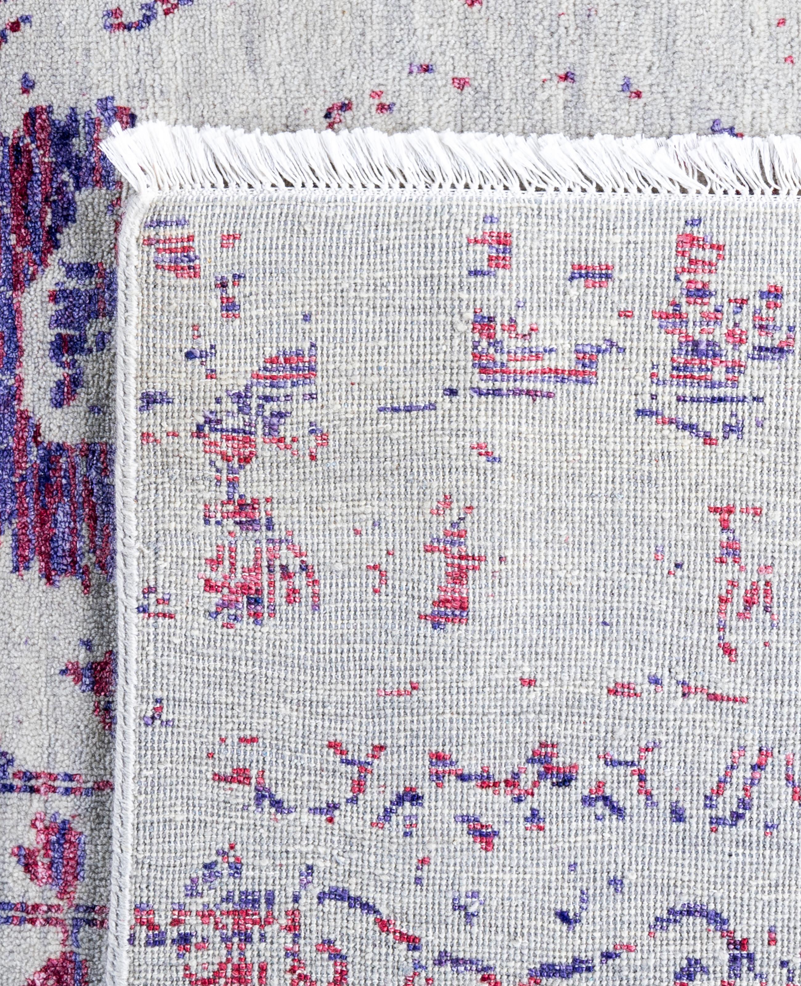 Tapis traditionnel abstrait en laine et soie noué à la main gris de 8' 1