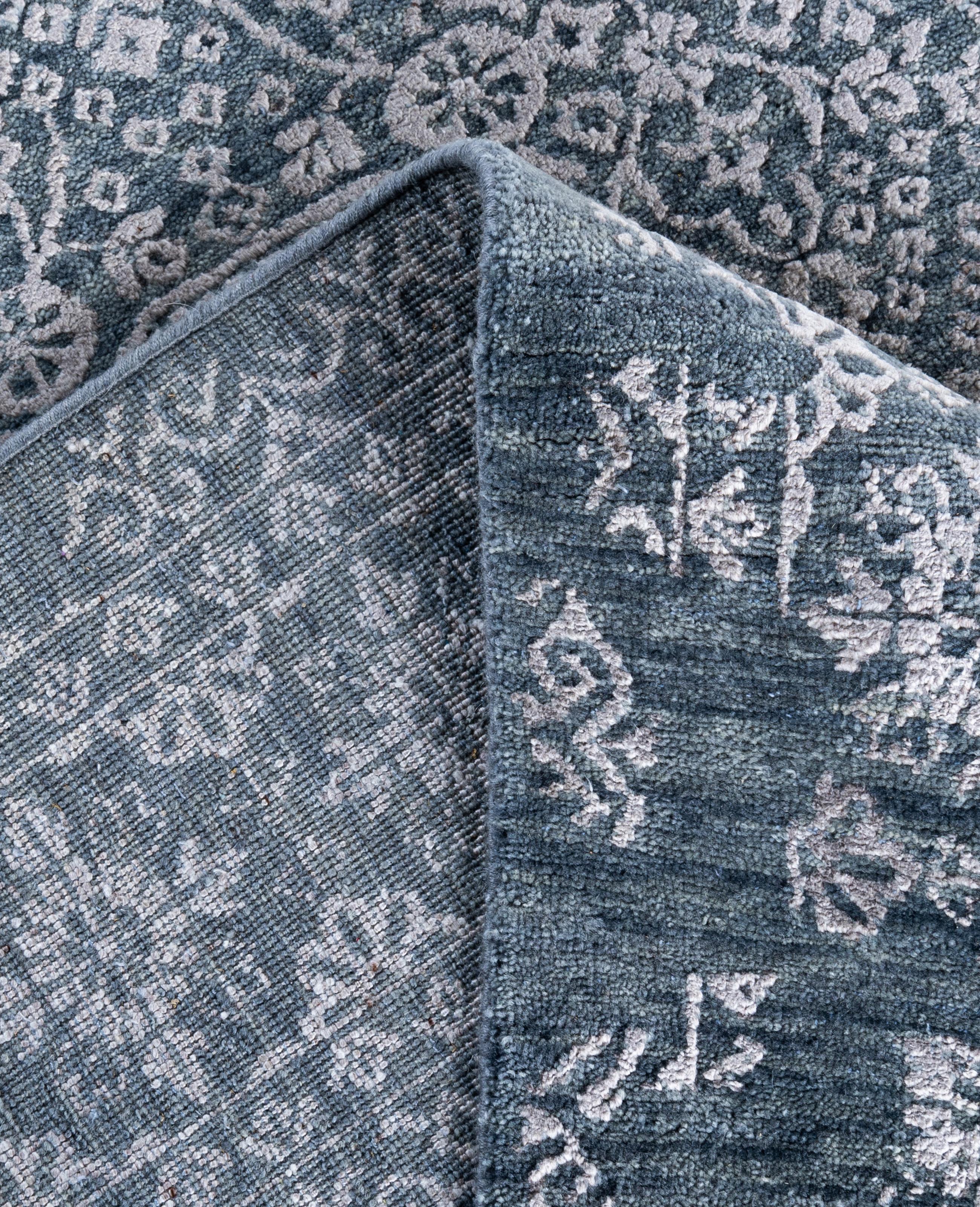 XXI secolo e contemporaneo Traditional Abstract Wool, Silk Hand Knotted Gray Area Rugs 8' 10