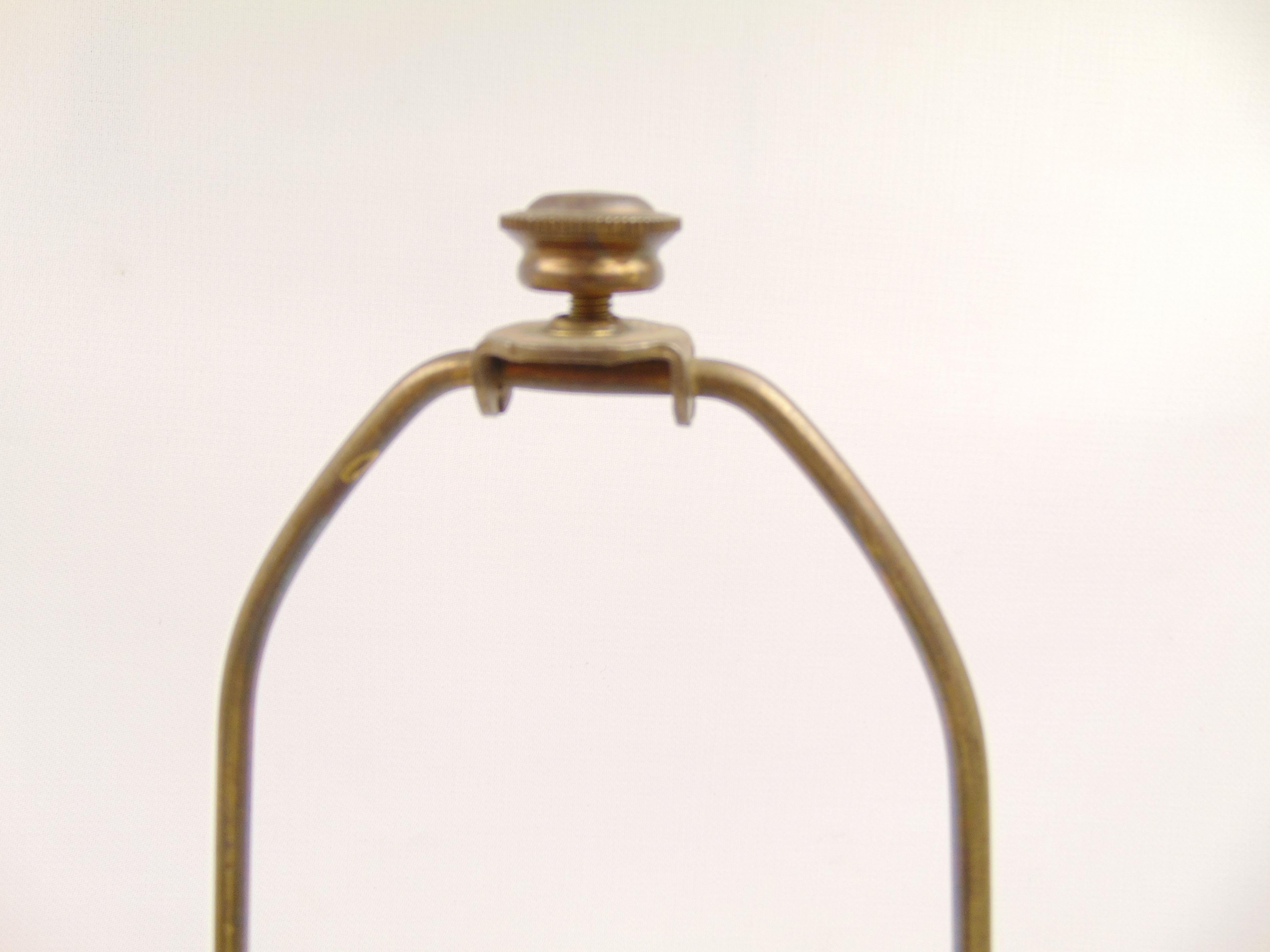 Traditional American Classical Vintage Brass Lamp by Stiffel 1970s 3