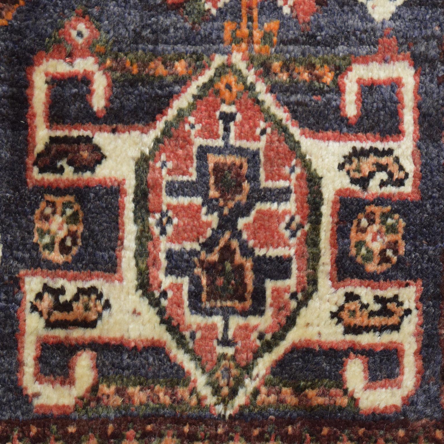 Vintage 1940s Persian Qashqai Tribal Rug, 5x9 In Excellent Condition In New York, NY